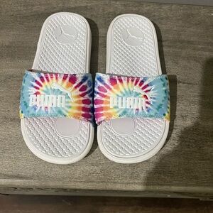 Puma Womens Colorful Tie-Dye Slide Sandals